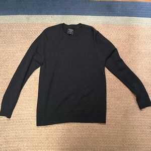 Navy Abercrombie & Fitch Sweater